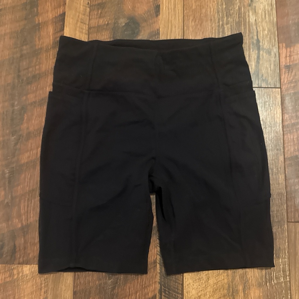 Mondetta Luxury Black Performance Wear